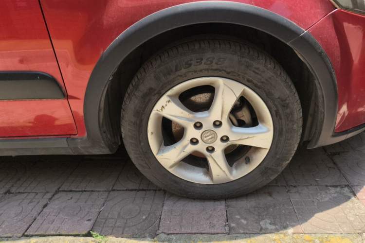 Used Suzuki SX4 2012 1.6L Automatic Ruiqi Model Right Front Wheel Hub