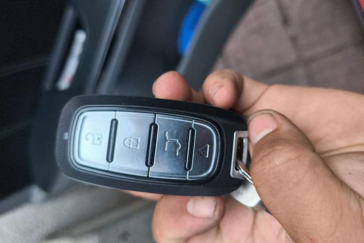 Used Suzuki SX4 2012 1.6L Automatic Ruiqi Model Vehicle Key