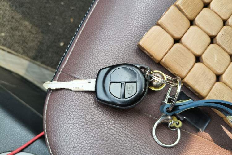 Used Suzuki SX4 2012 1.6L Automatic Ruiqi Model Vehicle Key