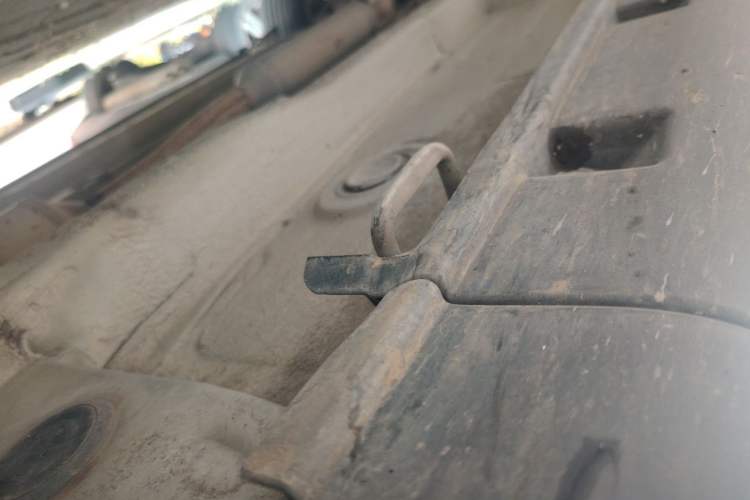 Used Suzuki SX4 2012 1.6L Manual Ruiqi Model Chassis Front Right
