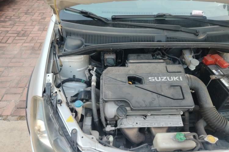 Used Suzuki SX4 2012 1.6L Manual Ruiqi Model Engine Bay Right