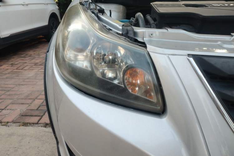 Used Suzuki SX4 2012 1.6L Manual Ruiqi Model Right Front Headlight