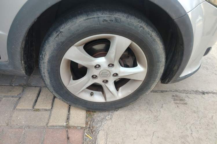 Used Suzuki SX4 2012 1.6L Manual Ruiqi Model Right Front Wheel Hub