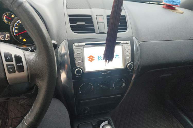 Used Suzuki SX4 2012 1.6L Automatic Ruiqi Model Audio And AC Panel