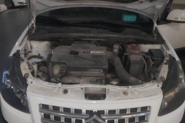 Used Suzuki SX4 2012 1.6L Automatic Ruiqi Model Engine Bay