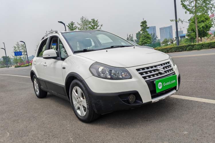 Used Suzuki SX4 2012 1.6L Automatic Ruiqi Model Exterior 2