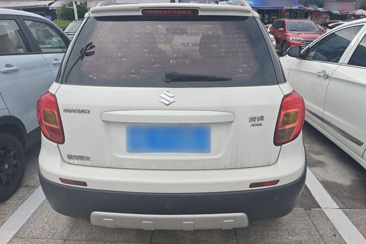 Used Suzuki SX4 2012 1.6L Manual Ruiqi Model Exterior 4