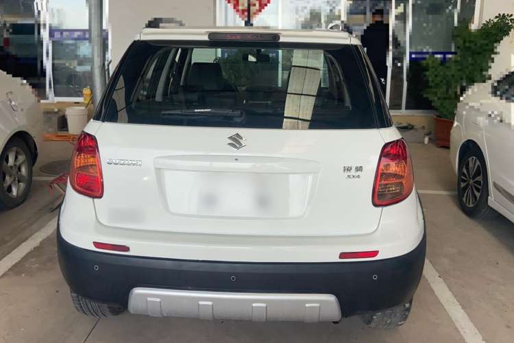 Used Suzuki SX4 2012 1.6L Automatic Ruiqi Model Exterior 4