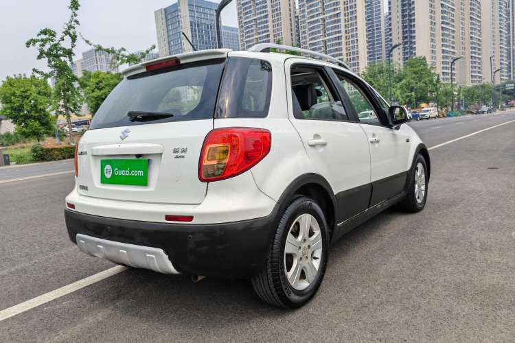 Used Suzuki SX4 2012 1.6L Automatic Ruiqi Model Exterior 5