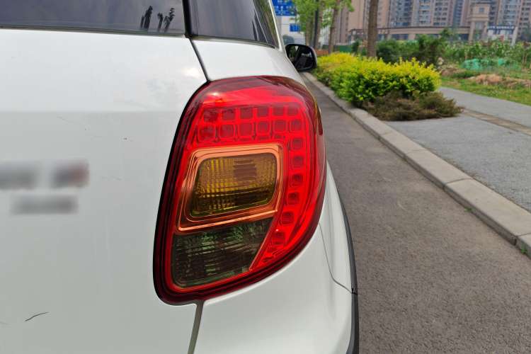 Used Suzuki SX4 2012 1.6L Automatic Ruiqi Model Exterior 7