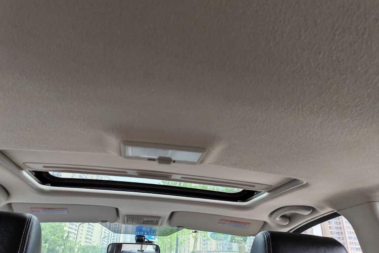 Used Suzuki SX4 2012 1.6L Automatic Ruiqi Model Interior 6