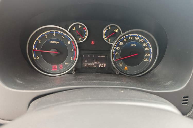 Used Suzuki SX4 2012 1.6L Manual Ruiqi Model Odometer Close Up
