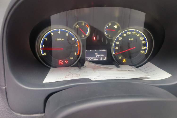 Used Suzuki SX4 2012 1.6L Manual Ruiqi Model Odometer Close Up