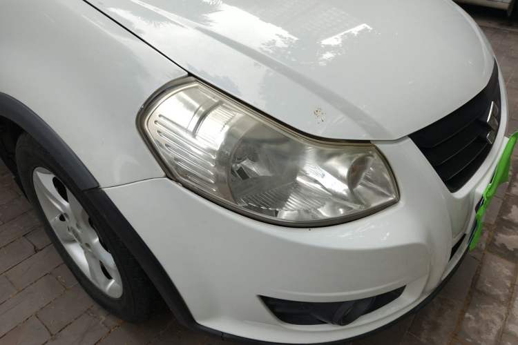 Used Suzuki SX4 2012 1.6L Automatic Ruiqi Model Right Front Headlight