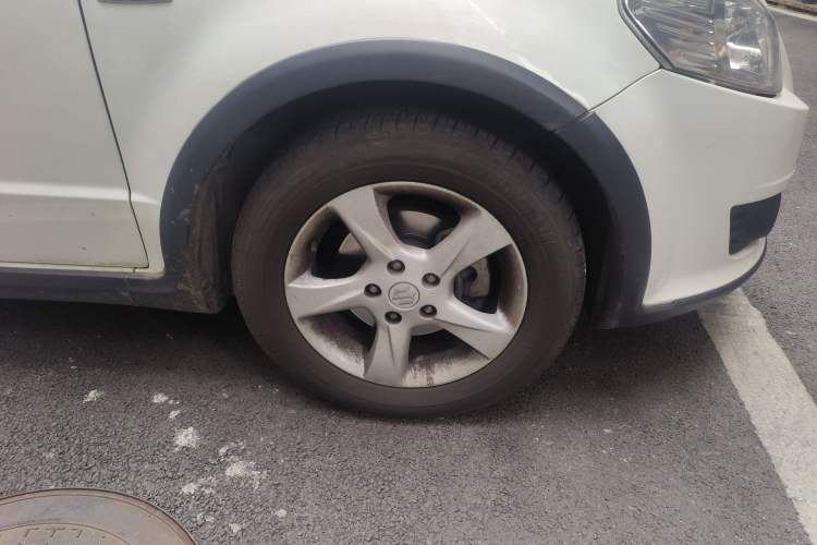 Used Suzuki SX4 2012 1.6L Manual Ruiqi Model Right Front Wheel Hub