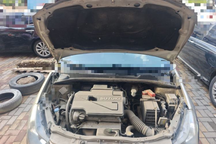 Used Suzuki SX4 2012 1.6L Manual Ruiqi Model Engine Bay