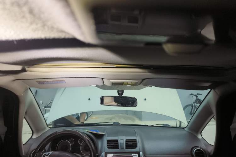Used Suzuki SX4 2012 1.6L Manual Ruiqi Model Headliner