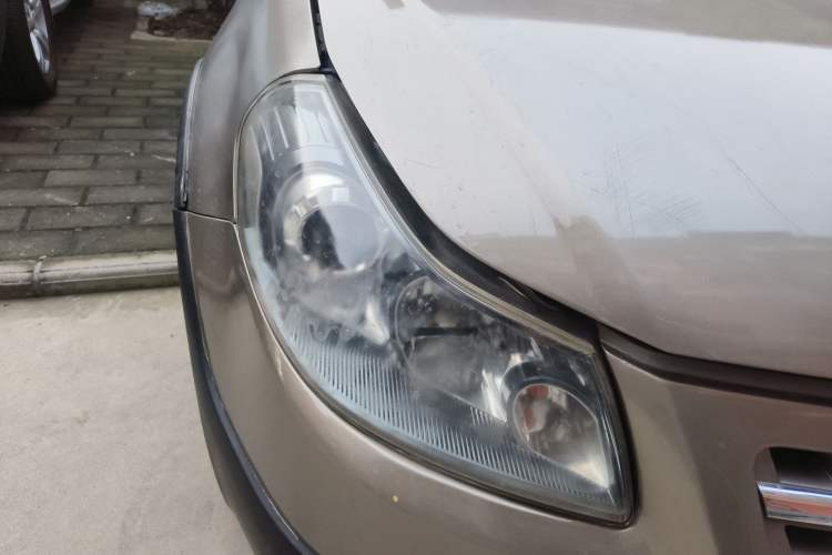Used Suzuki SX4 2012 1.6L Manual Ruiqi Model Right Front Headlight