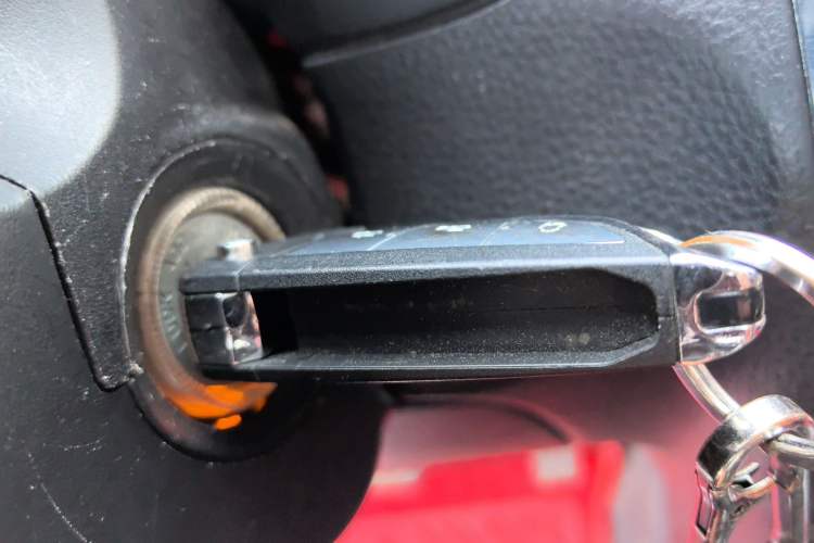 Used Suzuki SX4 2013 1.6L Automatic CoolRide Model Vehicle Key