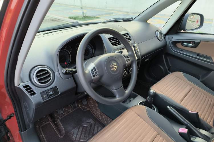 Used Suzuki SX4 2013 1.6L Manual CoolRide Model Driver Seat