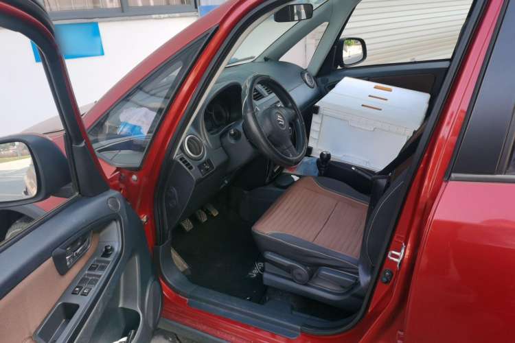 Used Suzuki SX4 2013 1.6L Manual CoolRide Model Driver Seat