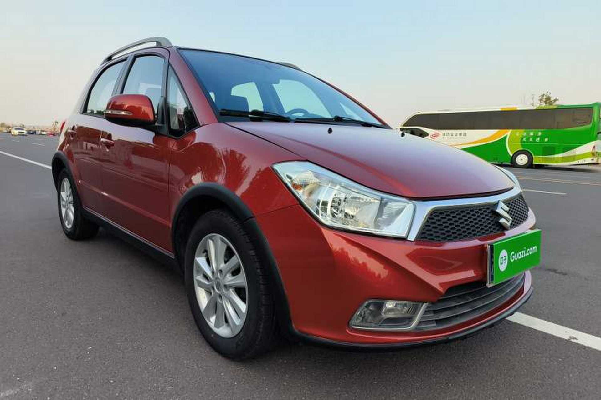 Used Suzuki SX4 2013 1.6L Manual CoolRide Model Front Right 45 Deg