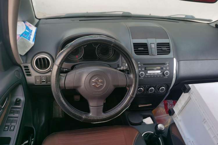 Used Suzuki SX4 2013 1.6L Manual CoolRide Model Steering Wheel