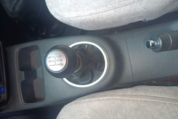 Used Suzuki SX4 2013 1.6L Manual CoolRide Model Gear Lever