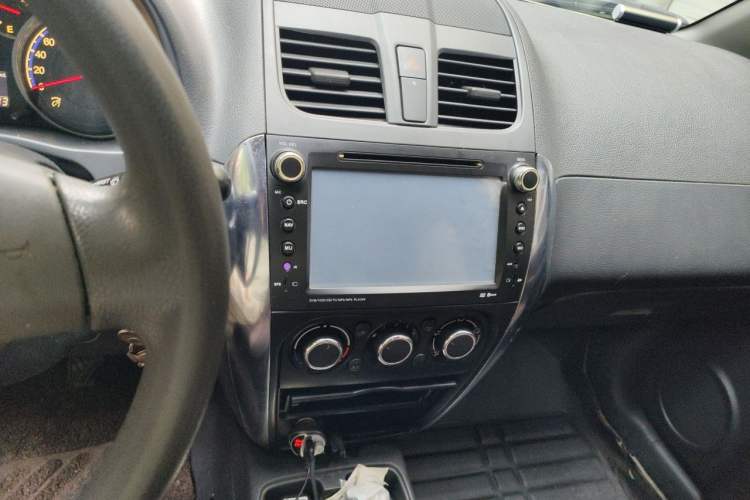 Used Suzuki SX4 2013 1.6L Manual CoolRide Model Audio And AC Panel