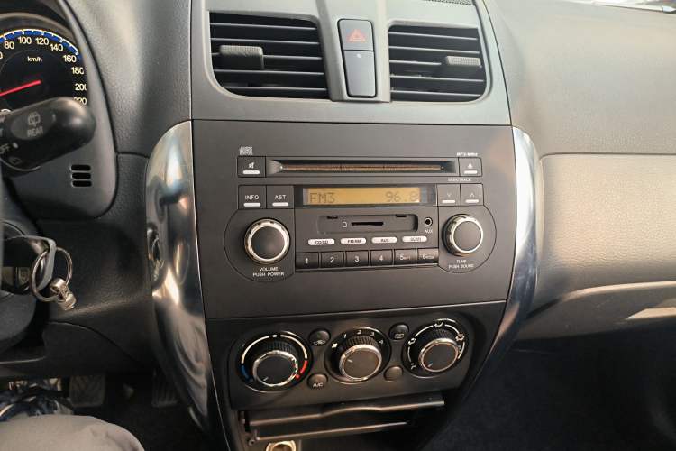 Used Suzuki SX4 2013 1.6L Manual CoolRide Model Audio And AC Panel