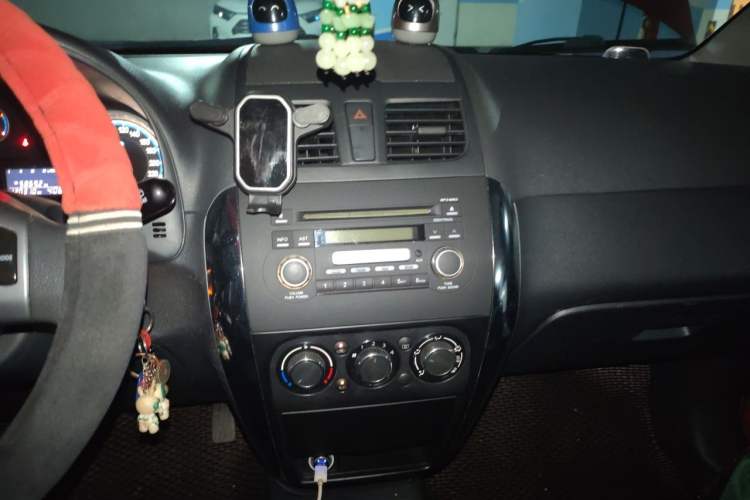 Used Suzuki SX4 2013 1.6L Manual CoolRide Model Audio And AC Panel