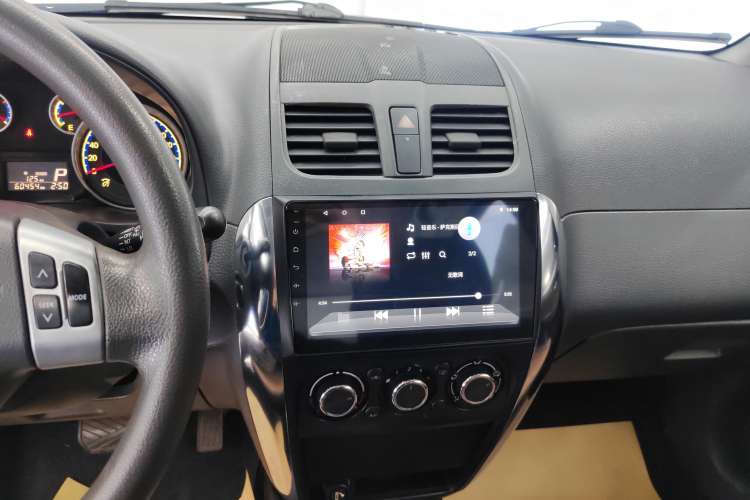 Used Suzuki SX4 2013 1.6L Automatic CoolRide Model Audio And AC Panel