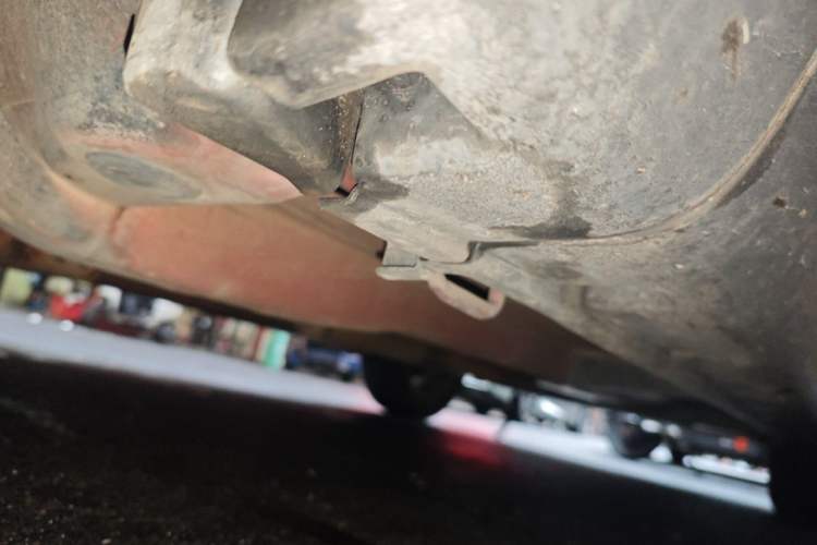 Used Suzuki SX4 2013 1.6L Automatic CoolRide Model Chassis Front Left