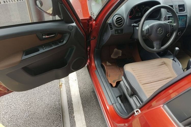 Used Suzuki SX4 2013 1.6L Automatic CoolRide Model Driver Seat