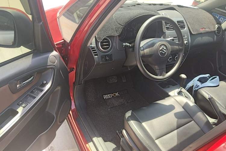 Used Suzuki SX4 2013 1.6L Automatic CoolRide Model Driver Seat