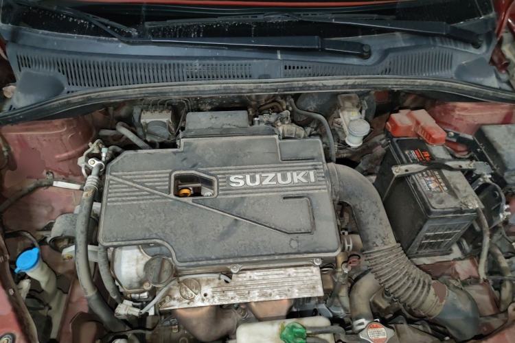 Used Suzuki SX4 2013 Koleos 1.6L Automatic Sport Model Engine Bay