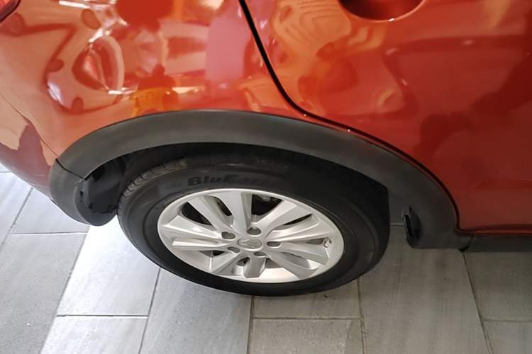 Used Suzuki SX4 2013 1.6L Automatic CoolRide Model Exterior 5