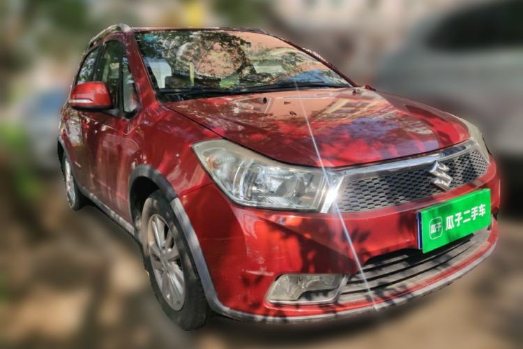 Used Suzuki SX4 2013 1.6L Manual CoolRide Model Front Right 45 Deg