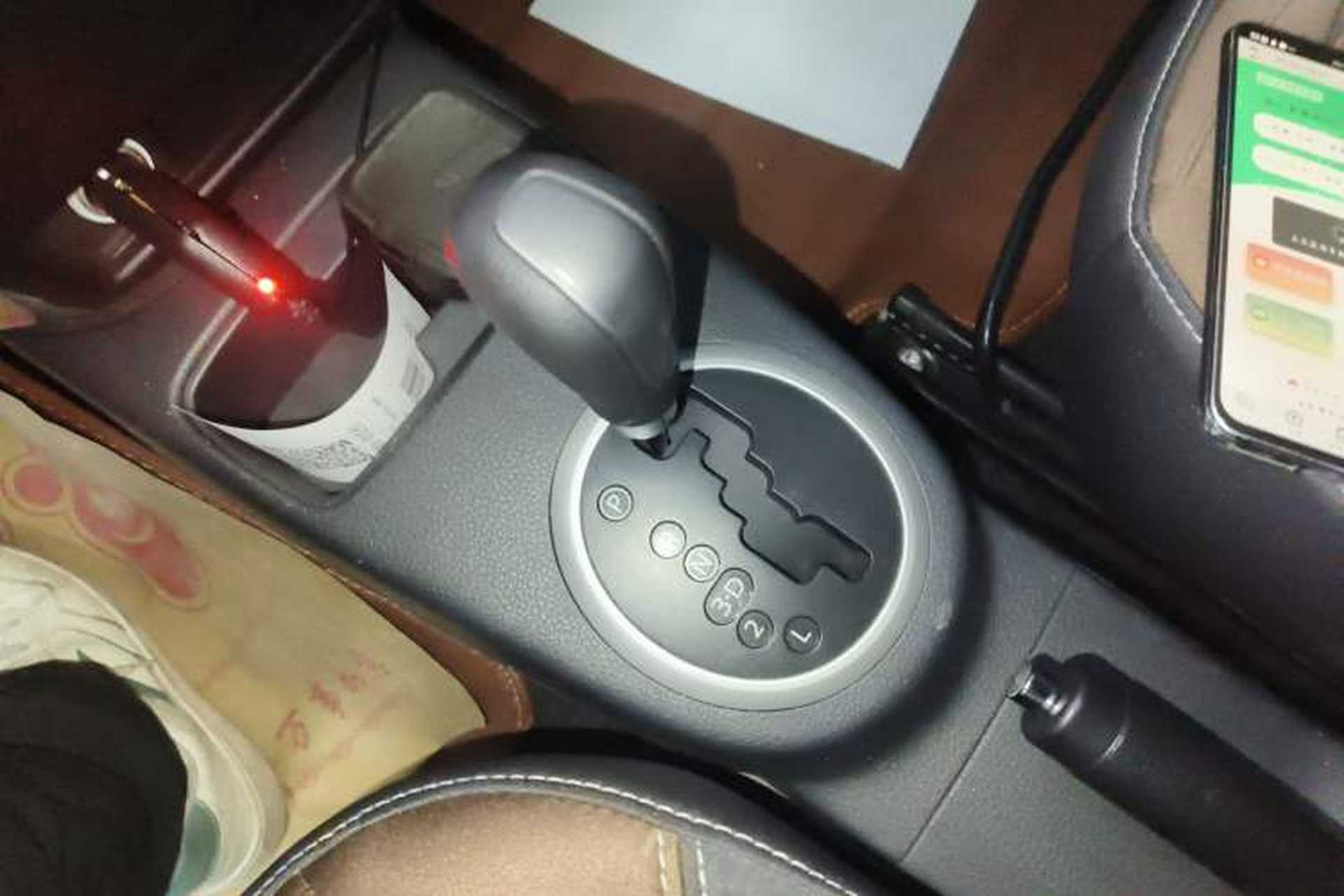 Used Suzuki SX4 2013 1.6L Automatic CoolRide Model Gear Lever