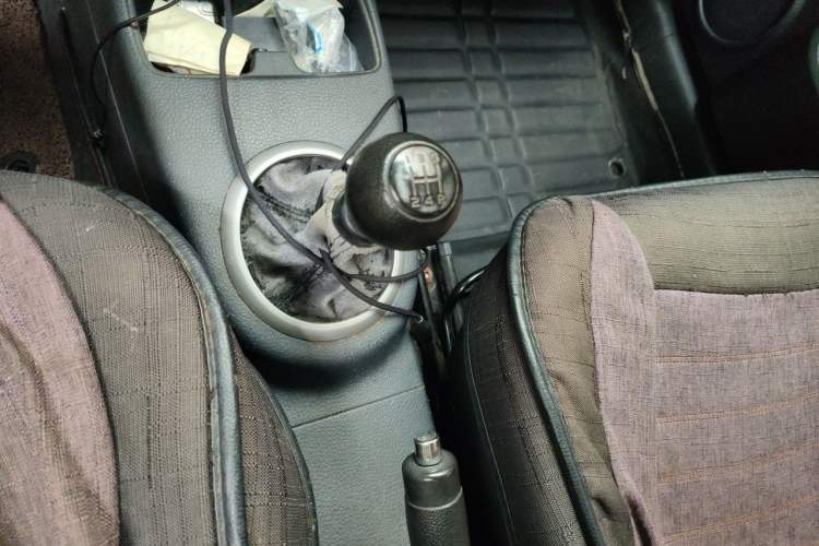 Used Suzuki SX4 2013 1.6L Manual CoolRide Model Gear Lever