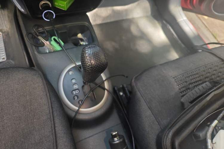 Used Suzuki SX4 2013 1.6L Automatic CoolRide Model Gear Lever