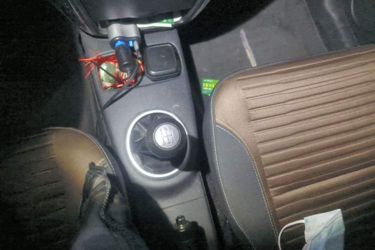 Used Suzuki SX4 2013 1.6L Manual CoolRide Model Gear Lever