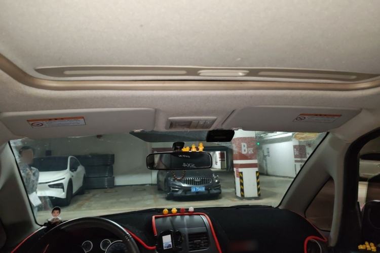 Used Suzuki SX4 2013 Koleos 1.6L Automatic Sport Model Headliner