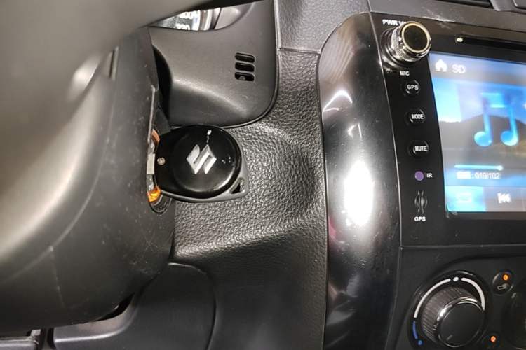 Used Suzuki SX4 2013 1.6L Automatic CoolRide Model Interior 1