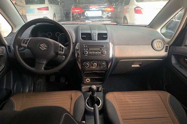 Used Suzuki SX4 2013 1.6L Manual CoolRide Model Interior 2