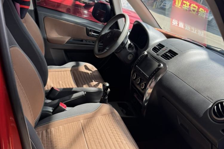 Used Suzuki SX4 2013 1.6L Manual CoolRide Model Interior 3