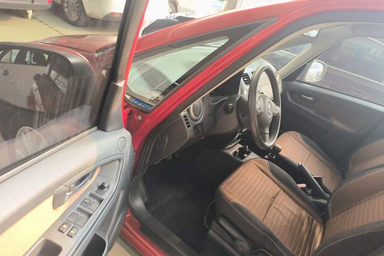 Used Suzuki SX4 2013 1.6L Manual CoolRide Model Interior 3