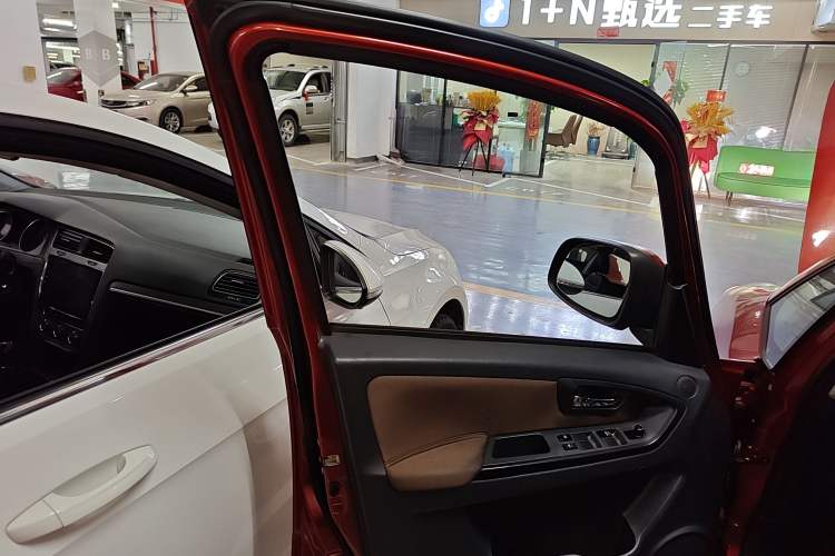 Used Suzuki SX4 2013 1.6L Manual CoolRide Model Left Front Door Interior