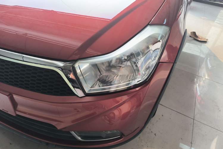 Used Suzuki SX4 2013 1.6L Manual CoolRide Model Left Front Headlight
