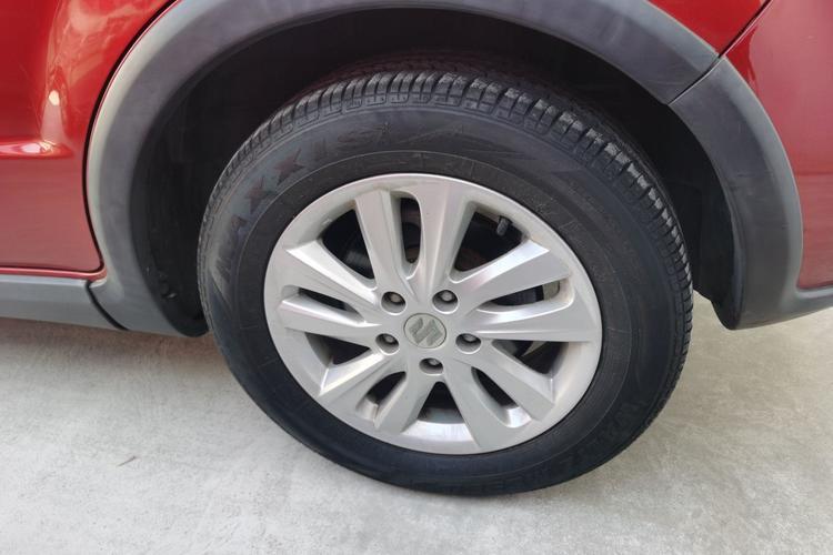 Used Suzuki SX4 2013 1.6L Manual CoolRide Model Left Rear Wheel Hub